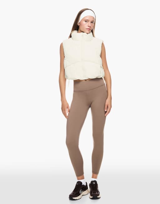 Bershka – Cropped-Steppweste in Weiß, 4 von 4