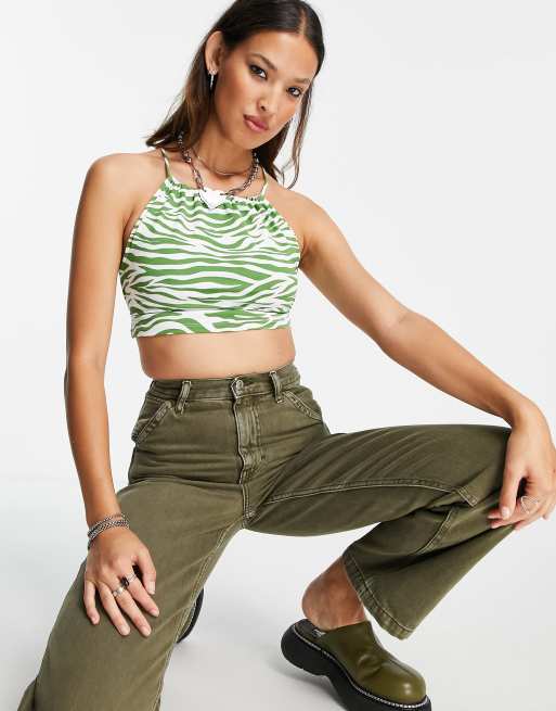 Bershka - Cropped top i khakifarvet zebraprint med halterneck og stropper bagpå