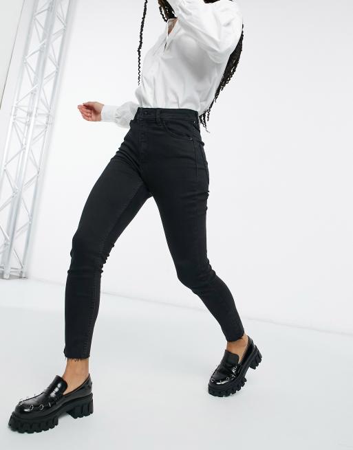Bershka – Czarne jeansy o obcisłym kroju z bardzo wysokim stanem