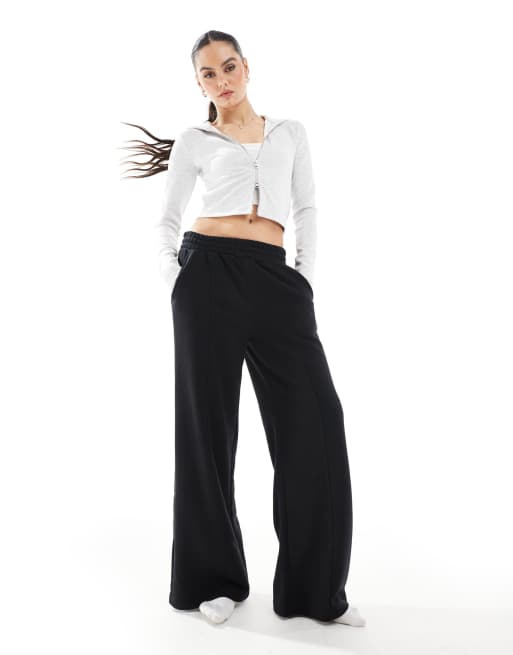 Bershka – Czarne joggersy z szerokimi nogawkami