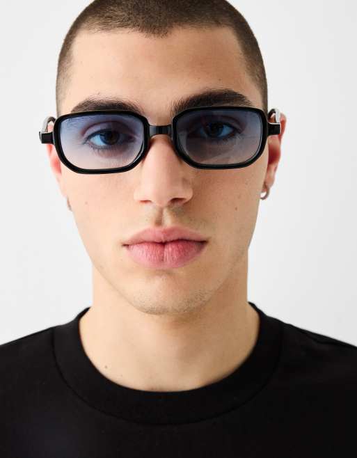 Bershka – Czarne okulary przeciwsłoneczne z niebieskimi szkłami 