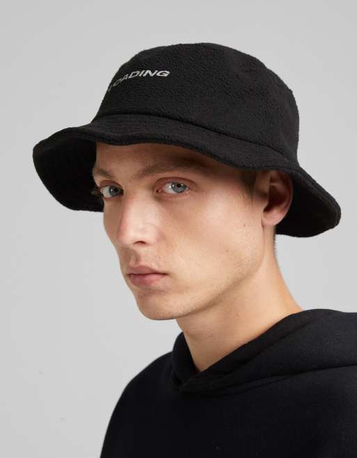 Bershka – Czarny kapelusz typu bucket ze sztucznego kożuszka