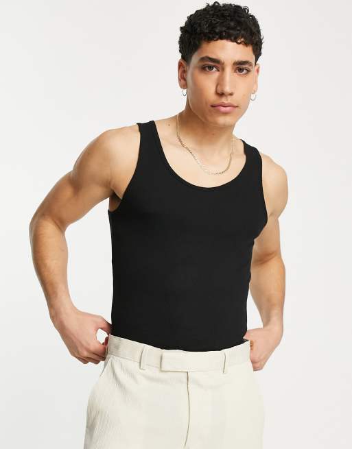 Bershka – Czarny podkoszulek