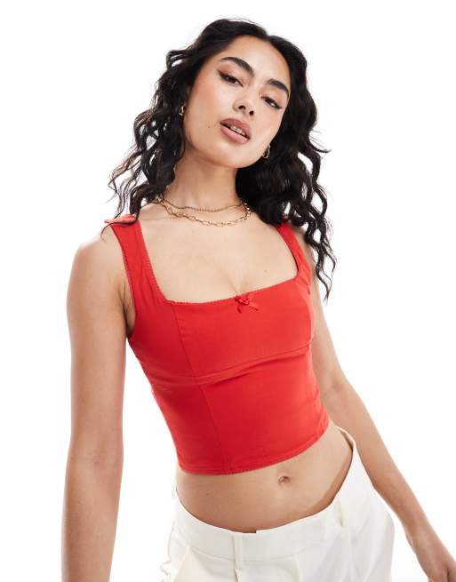 Bershka – Czerwony top typu milkmaid z kwadratowym dekoltem