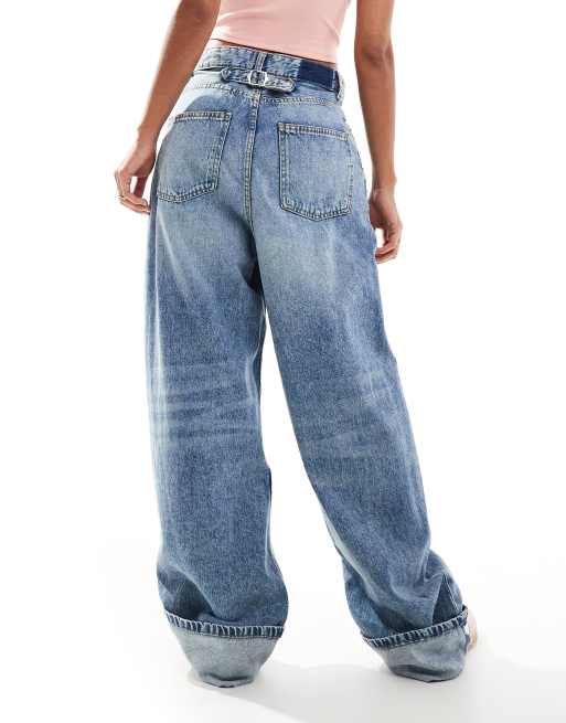 【BERSHKA】turn-up straight jeans ベルシュカ デニム Bershka deep turn up balloon jeans in mid wash blue | ASOS