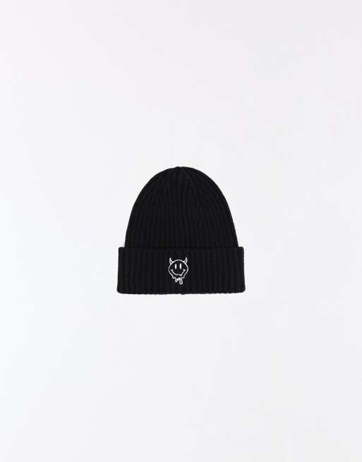 Bershka Demon melt embroidered beanie in black, 3 of 4