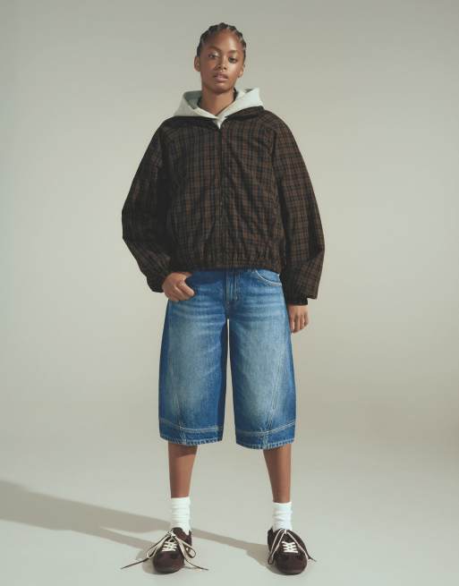 Bershka denim bermudashort met naaddetail in middenblauw, 5 van 6