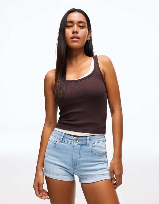 Bershka Denim roll-up shorts in light bue, 3 of 4