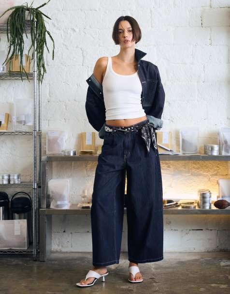 Bershka - Denimblå cropped barrel-jeans - view 1