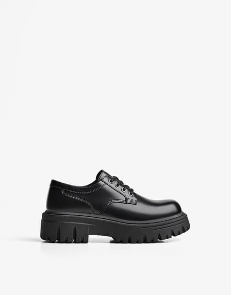 Bershka Derby shoes with chunky sole in black - view 1