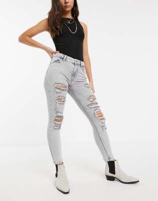 gray distressed skinny jeans