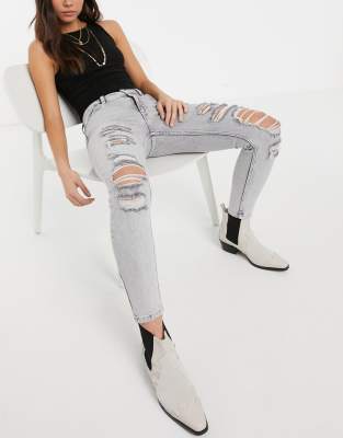 gray distressed skinny jeans