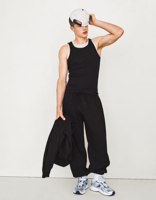 Bershka Double layer rib vest in black, 3 of 4