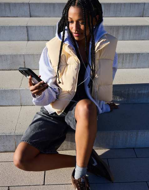 Bershka - Doudoune courte sans manches - Beige - view 1