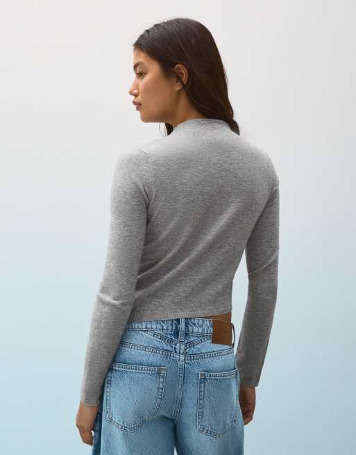 Bershka drapierte Strickjacke mit Rundhalsausschnitt und Knöpfen in Grau, 3 von 5