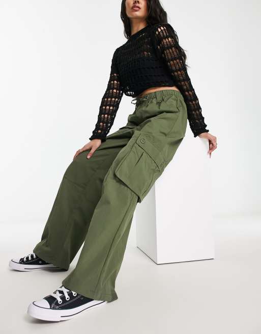 Bershka cargo trousers in khaki with belt