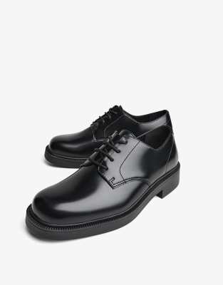  Dress shoes 