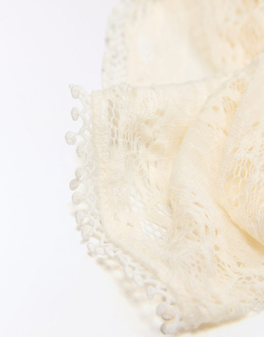 Bershka écharpe en dentelle écru, 2 de 4