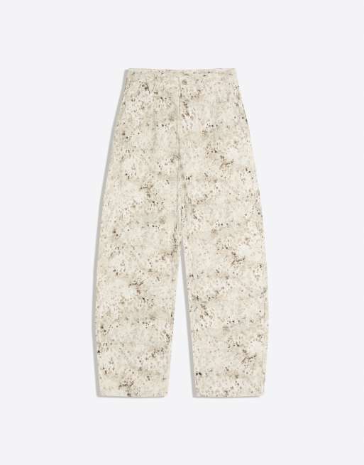 Bershka - Ecrufarvede lavtaljede baggy jeans med tekstureret print, 4 af 4