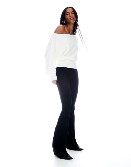 Bershka - Ecrufarvet asymmetrisk sweater med ribstrikket sømkant, 3 af 4