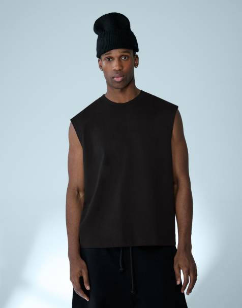 Bershka - Eenvoudig mouwloos T-shirt in zwart - view 1