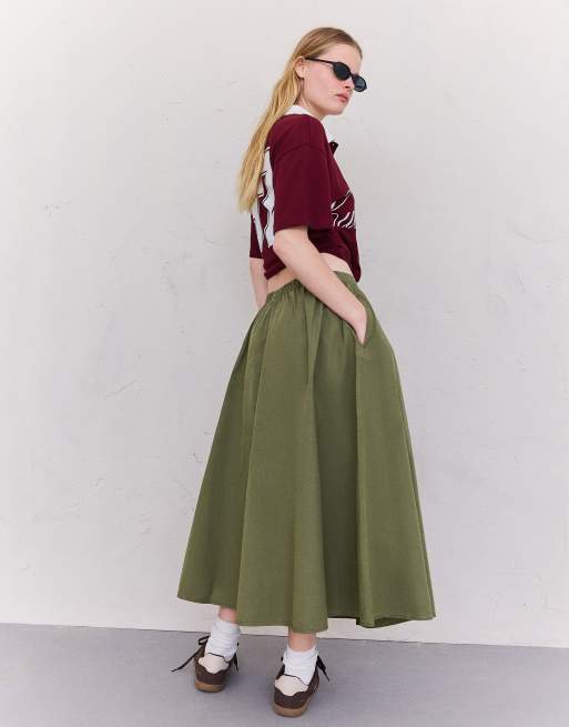 Bershka Elasticated waist midi skirt in khaki, 3 of 5
