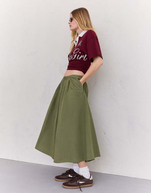 Bershka Elasticated waist midi skirt in khaki, 4 of 5