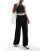 Thumbnail 1 van 5