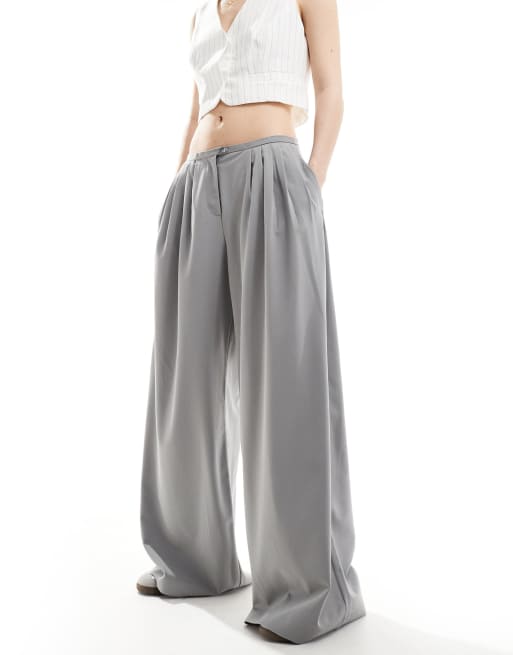 Bershka - Elegante broek met wijde pijpen en minimalistische tailleband in grijs, deel van co-ord set