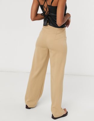 Bershka - Elegante broek met wijde pijpen in beige | ASOS