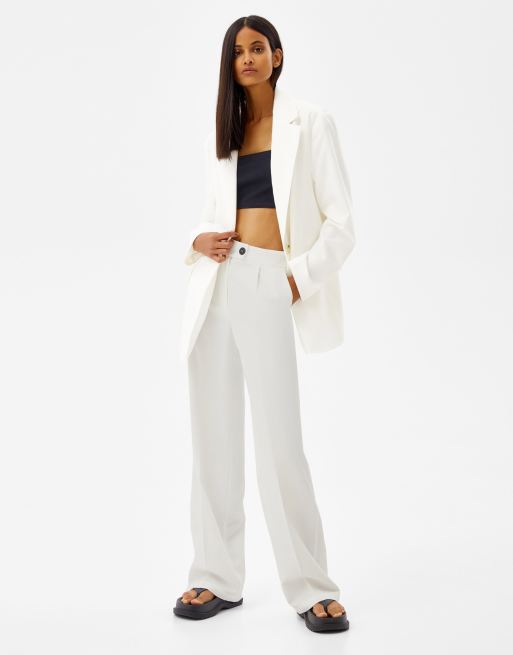 Bershka - Elegante broek met wijde pijpen in wit, deel van co-ord set, 2 van 4