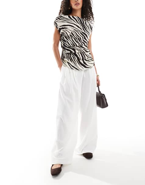 Bershka – Elegante Hose in Ecru mit weitem Schnitt - view 1