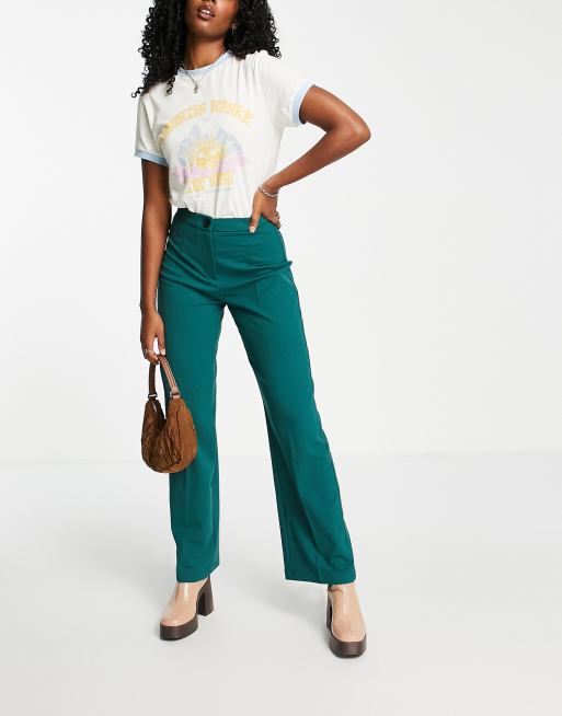 Bershka – Elegante, locker geschnittene Dad-Hose in Dunkelgrün mit weitem Bein