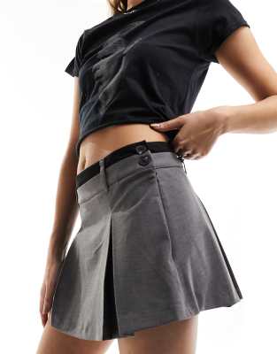 Bershka - Eleganter Skort in Anthrazit-Grau