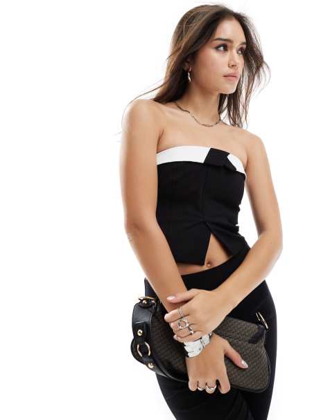 Bershka – Elegantes, trägerloses Oberteil in Schwarz und Weiß mit Kontrastdetail - view 1