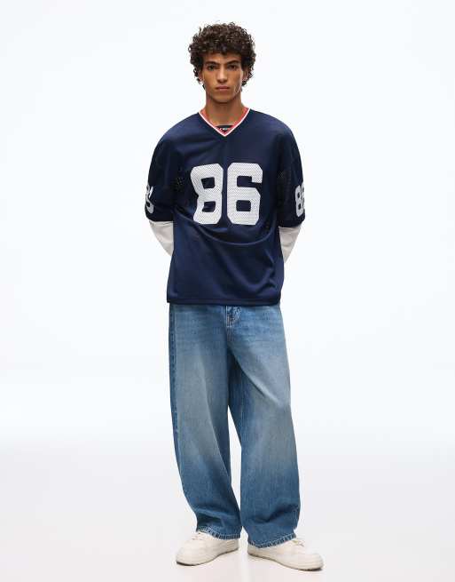 Bershka Embroidered neobarrel jeans in mid blue, 2 of 4