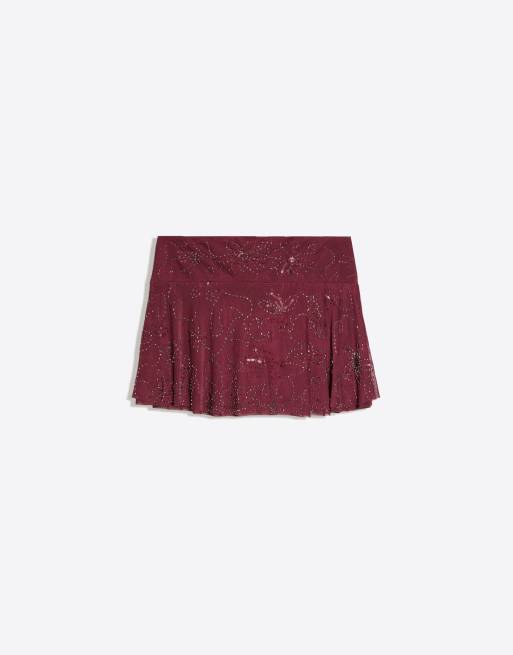 Bershka Embroidered ruffle mini skirt in burgundy, 5 of 5