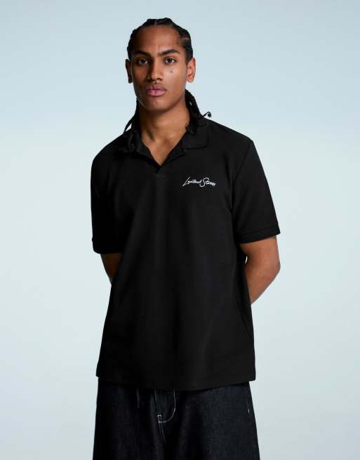 Bershka Embroidered structured short sleeve polo shirt in black, 4 of 4