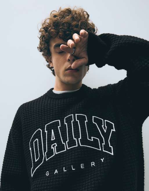Bershka Embroidered waffle-knit jumper in black, 3 of 6