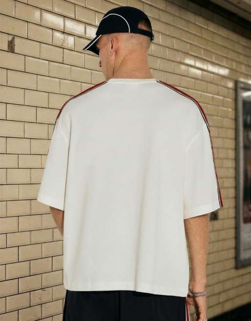 Bershka - England Football - T-shirt squadrata oversize bianca, 2 di 4