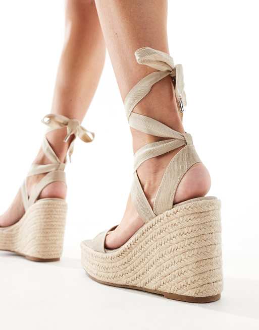 Bershka - Espadrilles con zeppa beige allacciate alla caviglia, 4 di 4