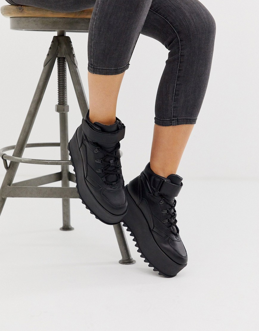 Bershka – EVA – Svarta flatform-sneakers med högt skaft