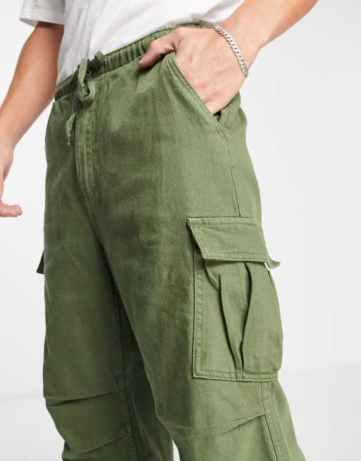 Bershka – Fallschirm-Cargohose in Khaki, 3 von 4