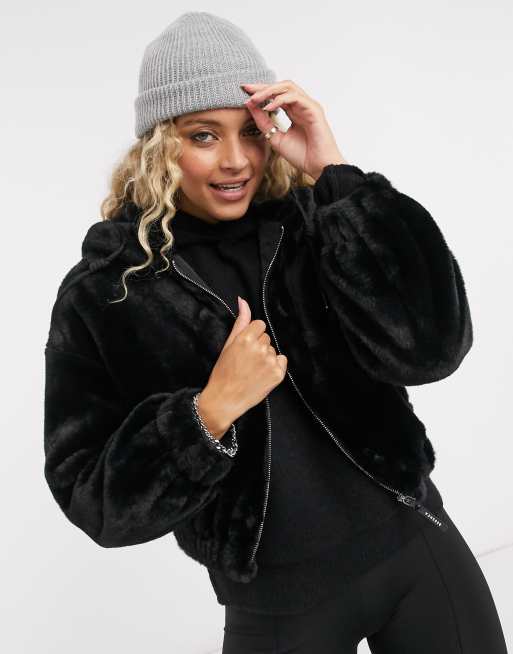 Bershka black fur on sale jacket