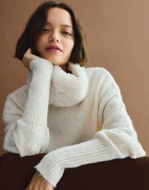 Bershka Faux fur headband in ecru - view 1