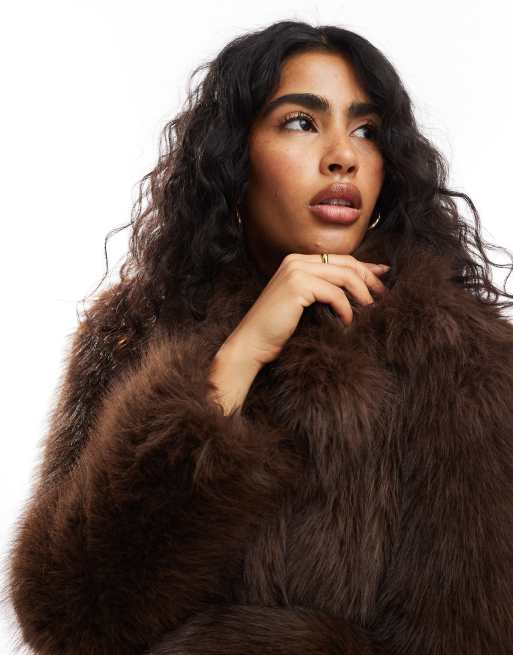 BERSHKA エコファーコート ブラウン系 Bershka faux fur jacket in chocolate | ASOS