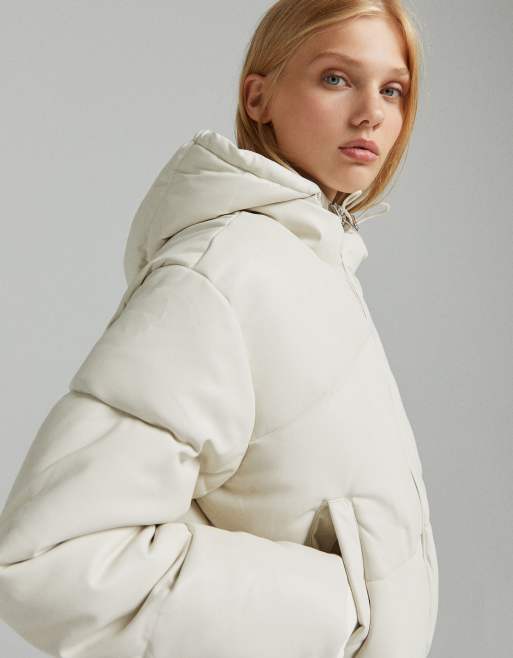 Bershka faux leather hooded puffer in cream, 3 of 4