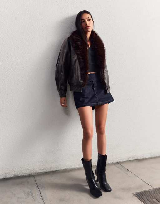 Bershka Faux leather jacket with faux fur collar in brown, 4 of 4