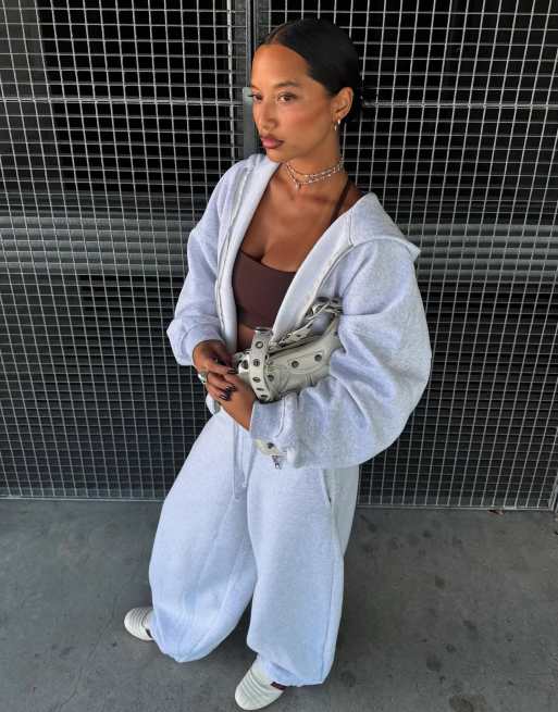 Bershka Felpa con cappuccio oversize grigio chiaro con zip ASOS