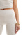 Thumbnail 2 van 5